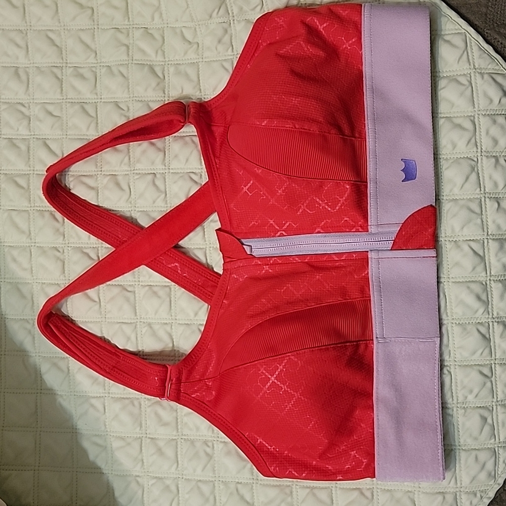 Brand new never worn SheFit Sports Bra